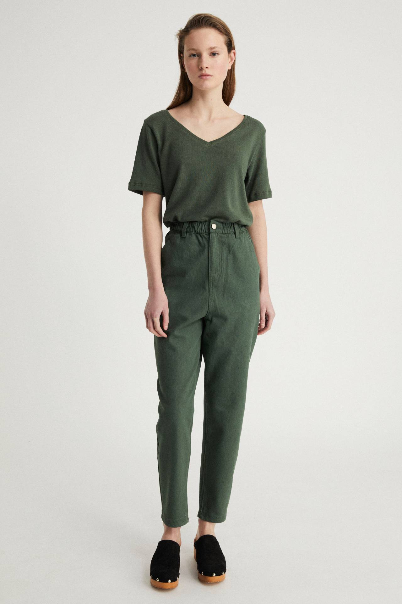 camiseta manga corta verde